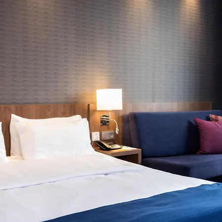 Otel Express By Ihg Friedrichshafen