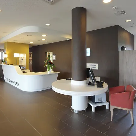 Express By Ihg Otel 3*