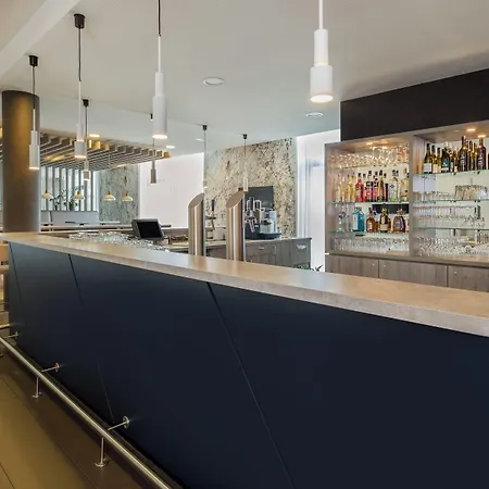 Express By Ihg 3*