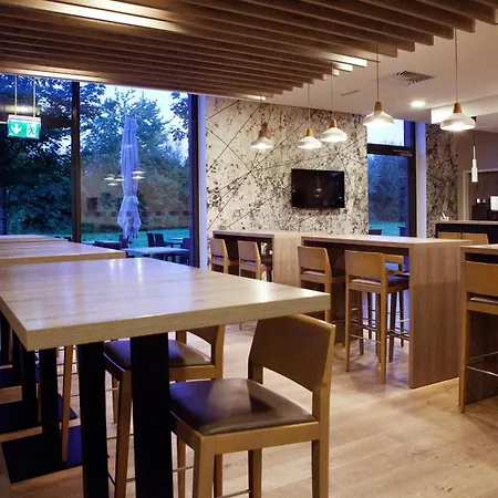 Otel Express By Ihg 3*