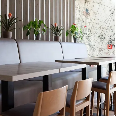 Hotel Express By Ihg Friedrichshafen