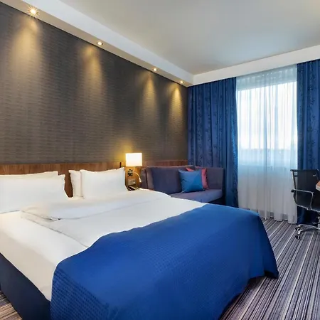 Otel Express By Ihg Friedrichshafen