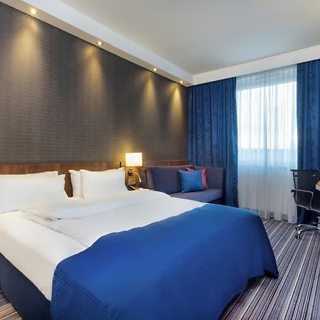 Express By Ihg Hotel
