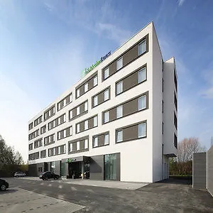 Express By Ihg Hotel