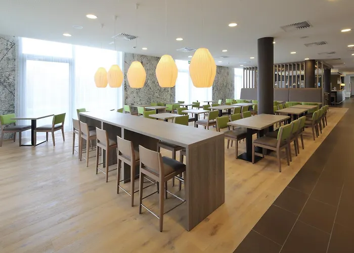 Express By Ihg Hotel