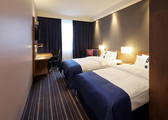 Express By Ihg Hotel